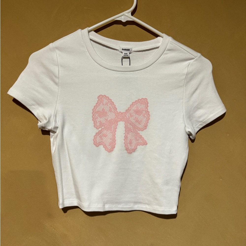 NWT GARAGE BOW BABY TEE SIZE MEDIUM